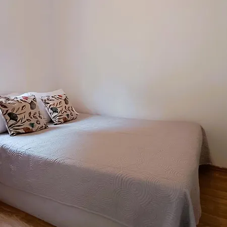 Ella Apartment
