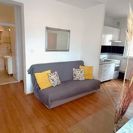 Ella Apartman Makarska