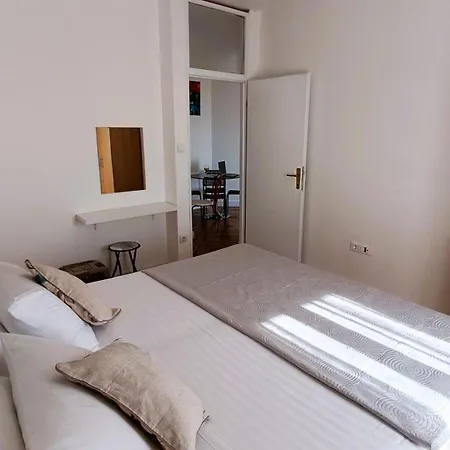 Ella Apartment