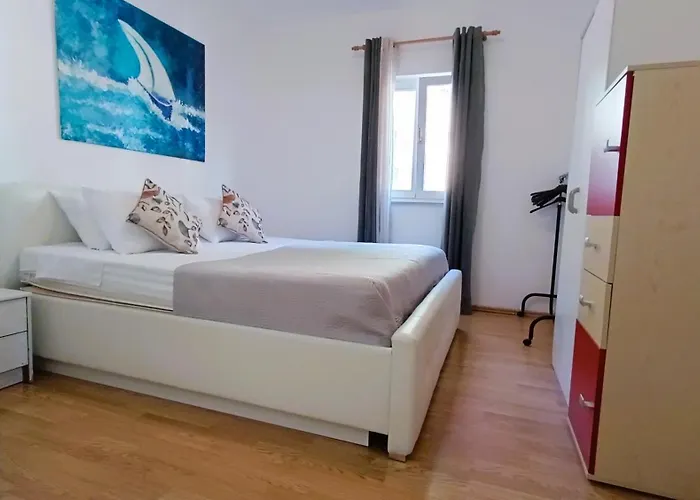 Ella Apartman Makarska